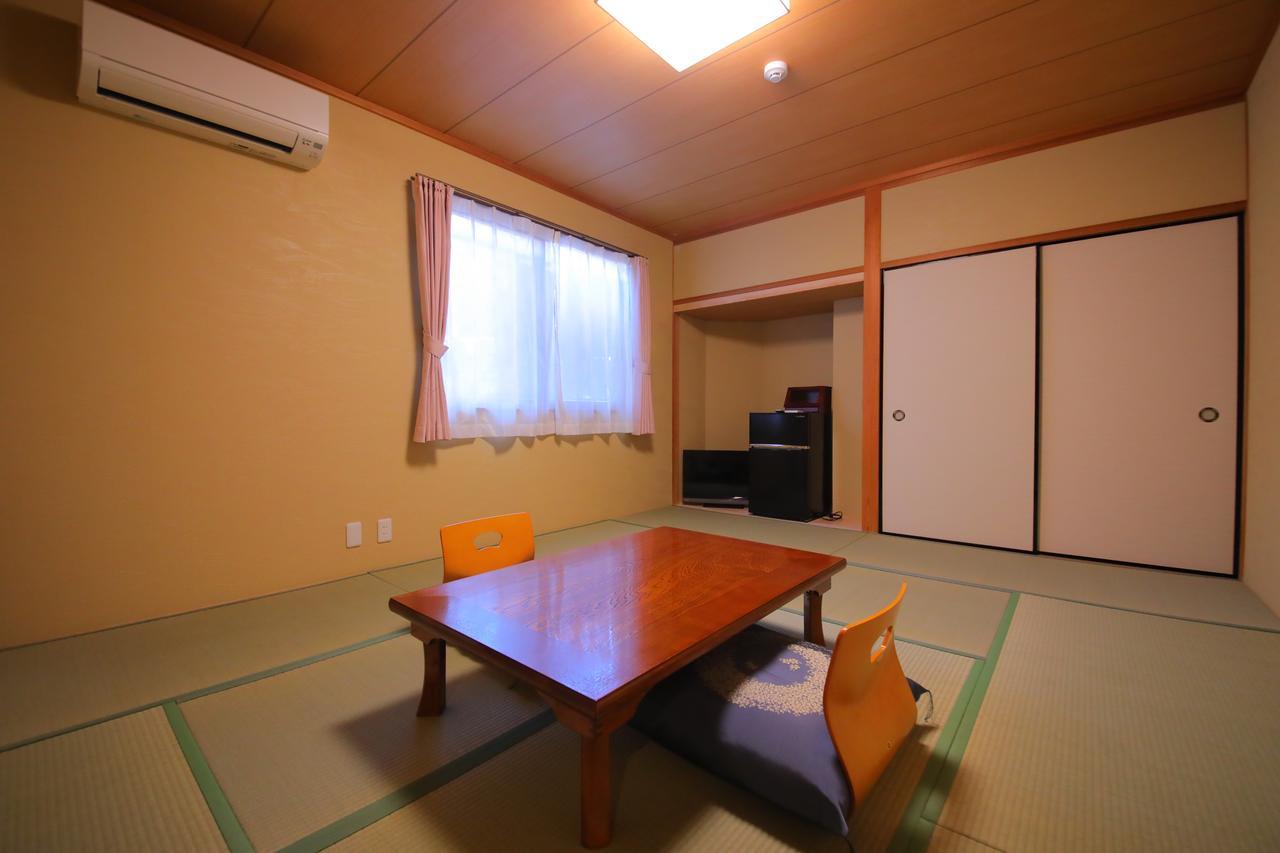 Hotel ゆけむり山荘 Yufu Esterno foto
