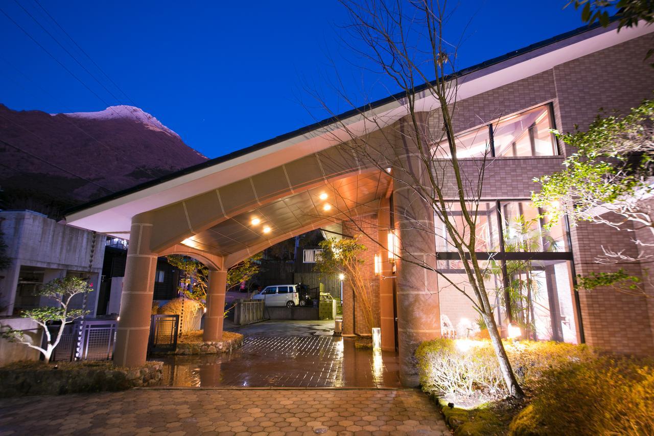 Hotel ゆけむり山荘 Yufu Esterno foto