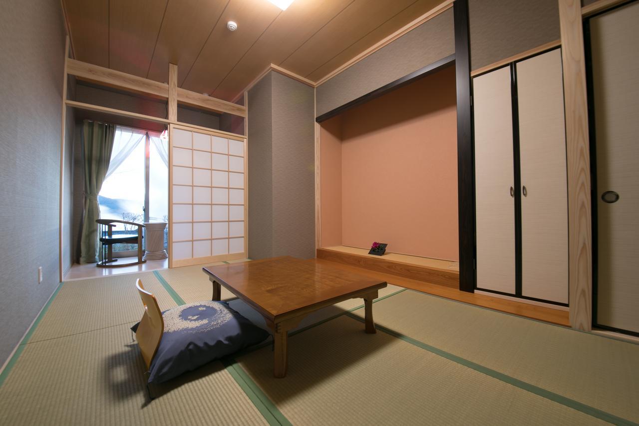 Hotel ゆけむり山荘 Yufu Esterno foto